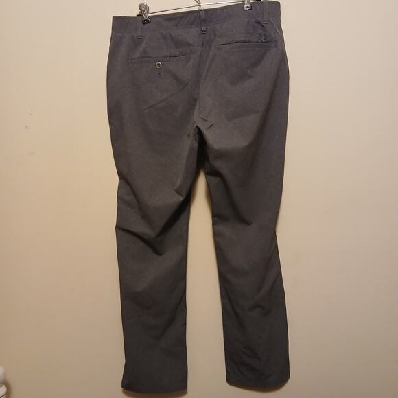 Under Armour Mens Golf Chino Pants 36 X 32 Gray Perforated Dress Casual - Picture 6 of 9